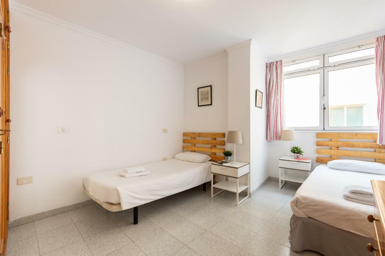 Next To The Beach 5 Beds - Wifi By Canariasgetaway Лас Палмас де Гран Канария Екстериор снимка